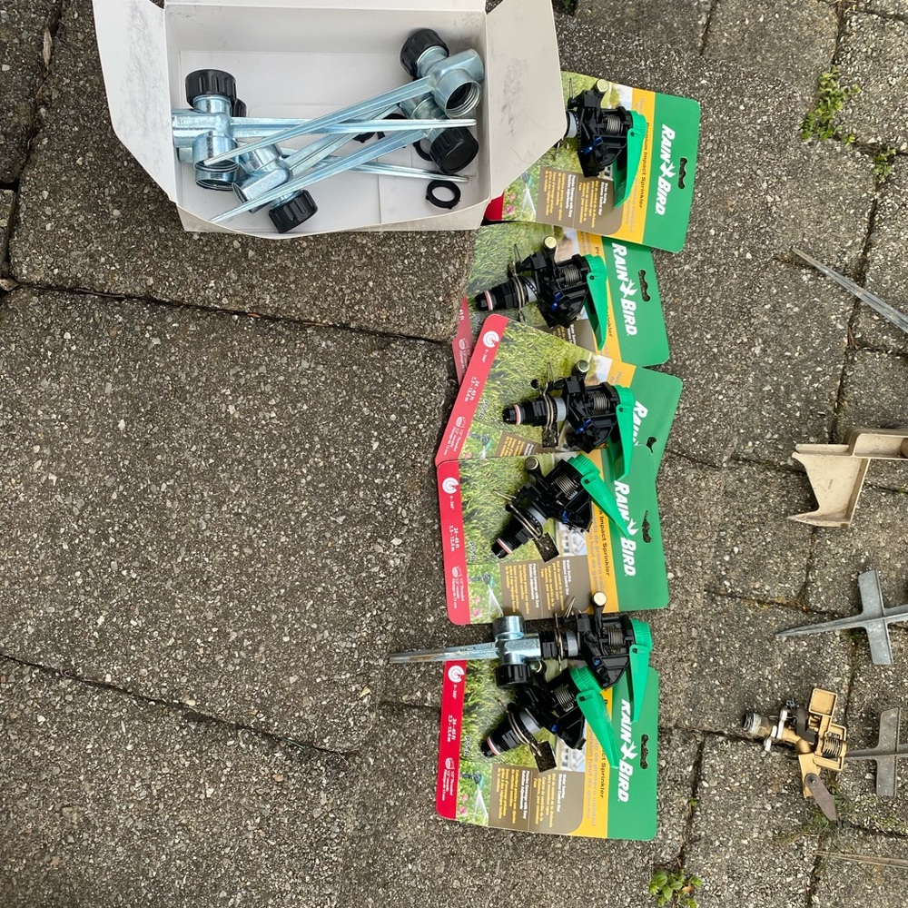 Rain bird sprinkler💦 spikes and impact sprinklers 6 Total